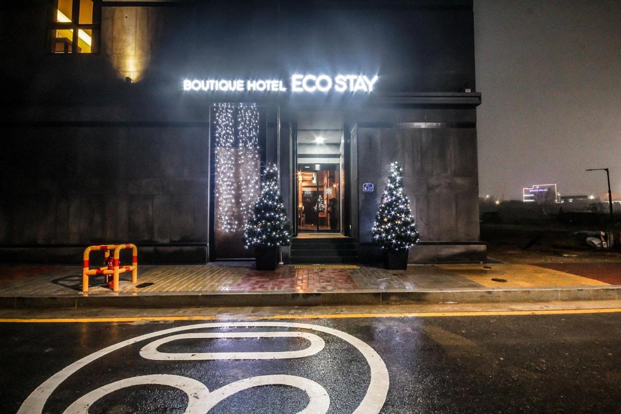 Hotel Eco Stay Jeonju Bagian luar foto